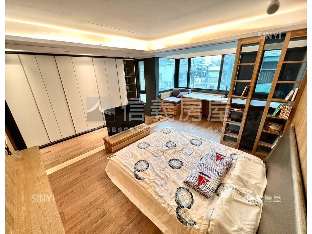 南區臨路質感雙車別墅房屋室內格局與周邊環境
