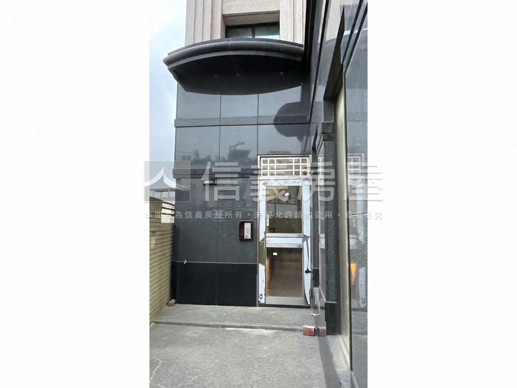 邊間三面採光收租店面套房房屋室內格局與周邊環境