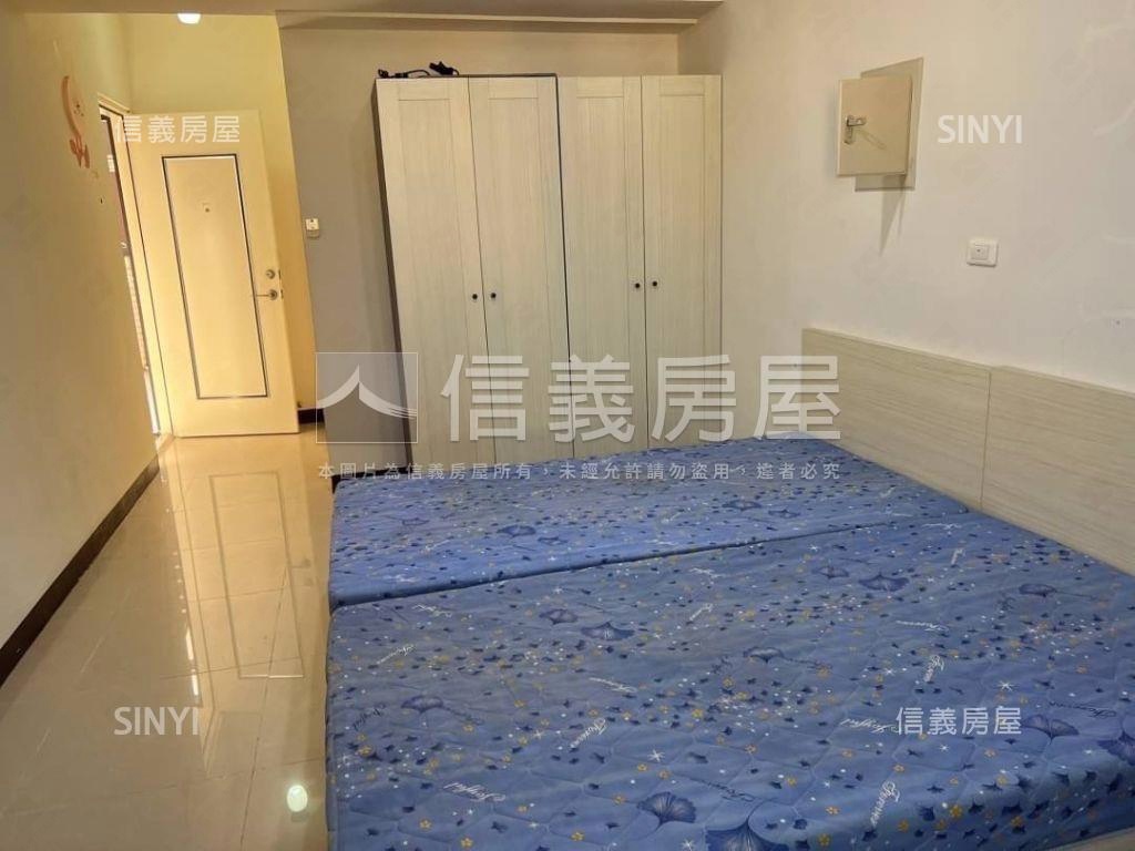 邊間三面採光收租店面套房房屋室內格局與周邊環境