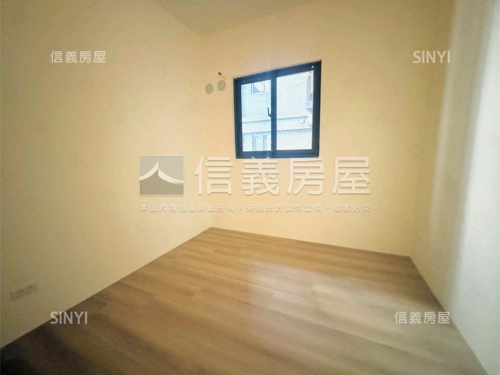 宜誠賦｜面校園三房車位房屋室內格局與周邊環境