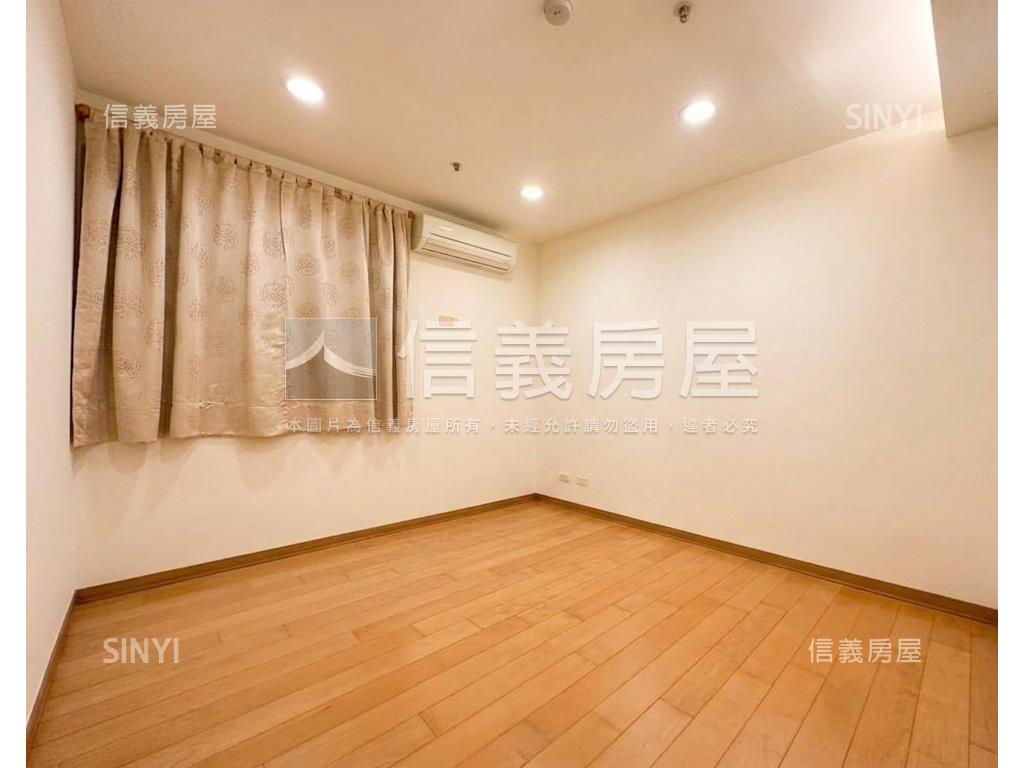 鳳凰高樓邊間美宅房屋室內格局與周邊環境