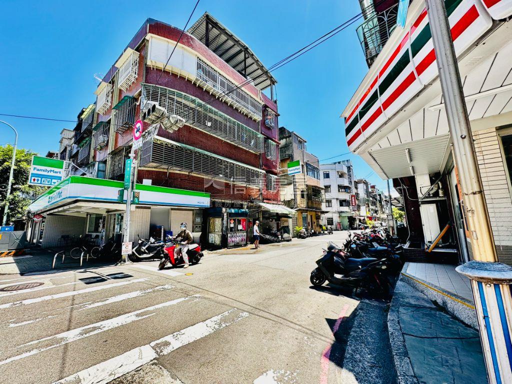 林口醒吾自強一街整棟美寓房屋室內格局與周邊環境
