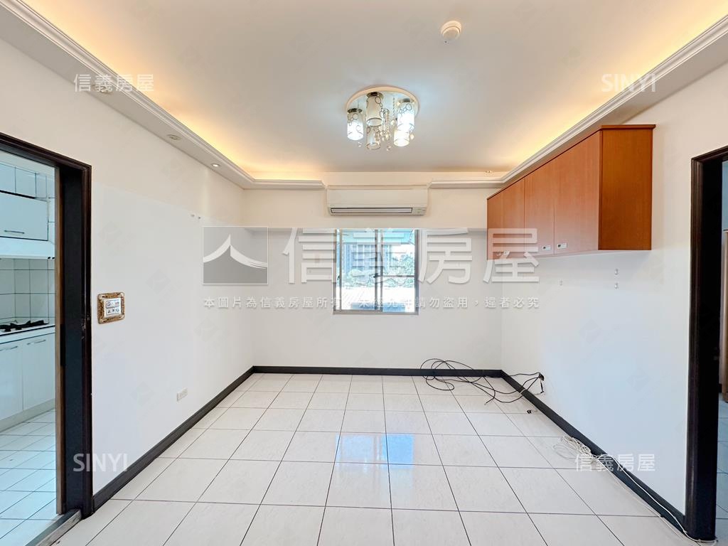 青雲長虹３房附車位房屋室內格局與周邊環境