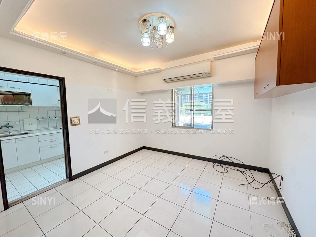 青雲長虹３房附車位房屋室內格局與周邊環境