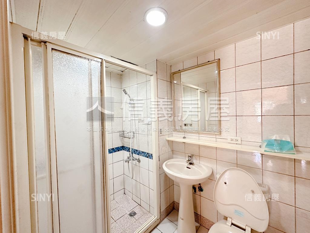 青雲長虹３房附車位房屋室內格局與周邊環境