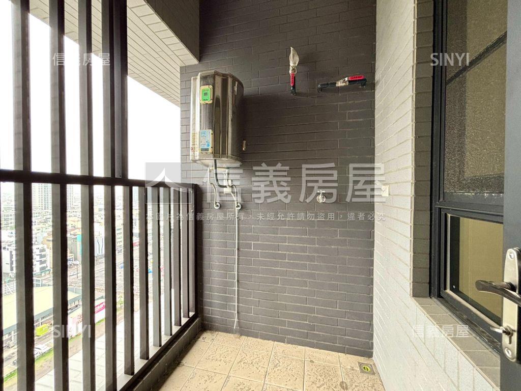 市政大道｜全新景觀平車宅房屋室內格局與周邊環境