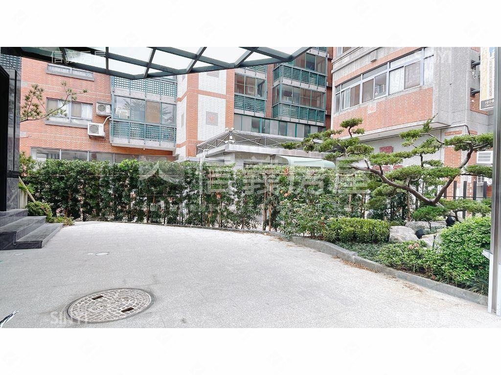 陳平國小旁．角間電梯別墅房屋室內格局與周邊環境