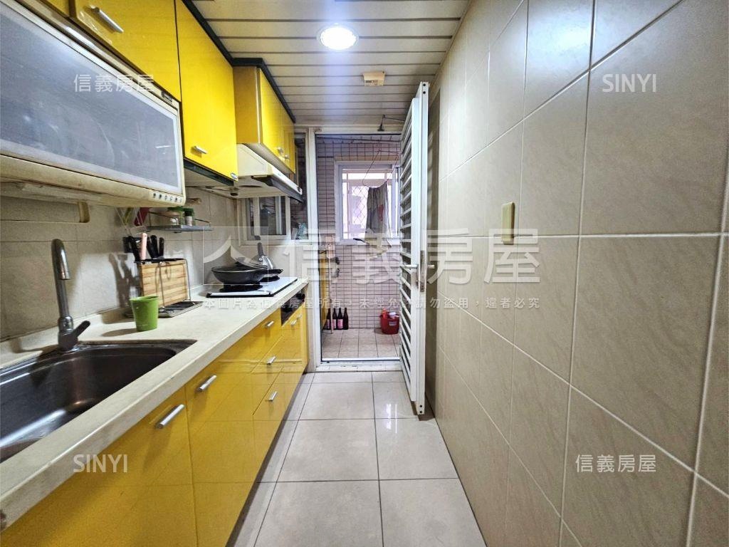 博覽家４房＋車位房屋室內格局與周邊環境