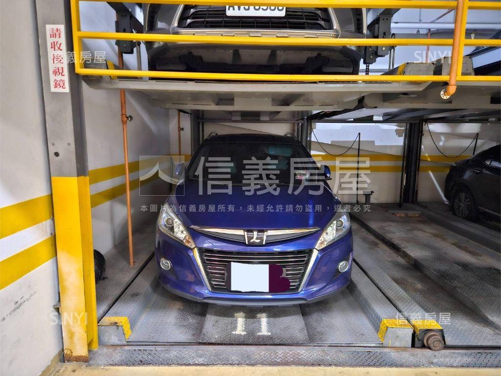 博覽家４房附車位房屋室內格局與周邊環境