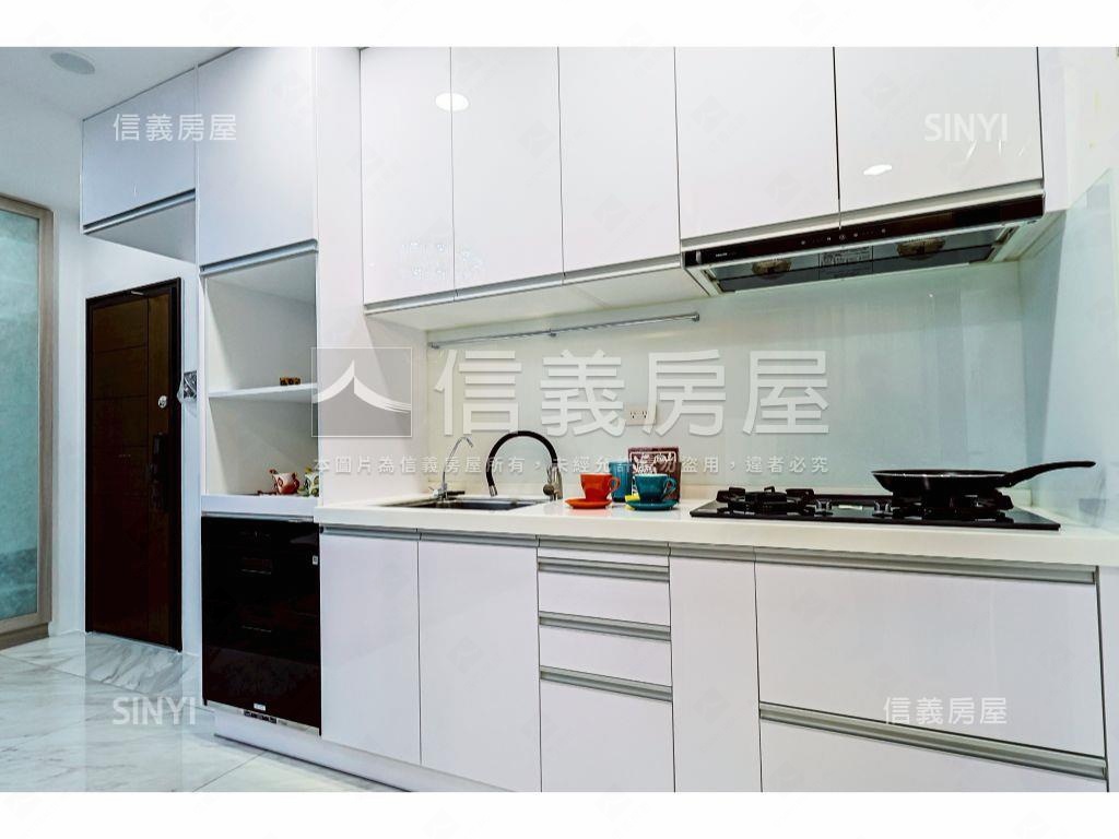 ２０坪玫瑰騎仕１２Ｃ房屋室內格局與周邊環境