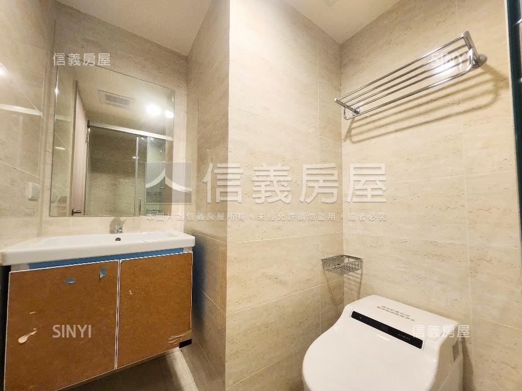 愛琴海低價高樓兩房平車房屋室內格局與周邊環境