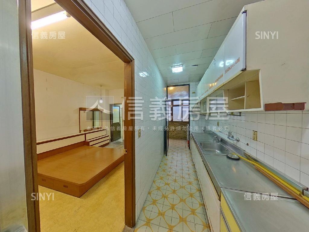 近捷運★正義南路三樓房屋室內格局與周邊環境