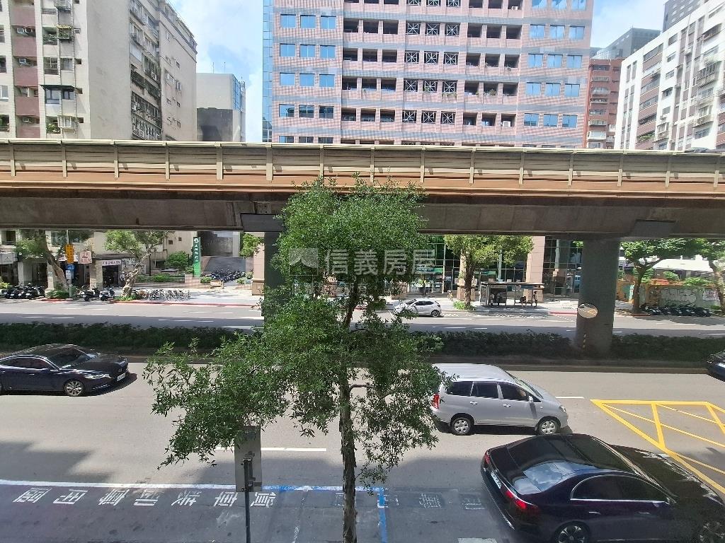 捷運科技大樓獨戶住辦房屋室內格局與周邊環境