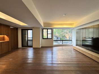 強案●近美校樹景三房車位