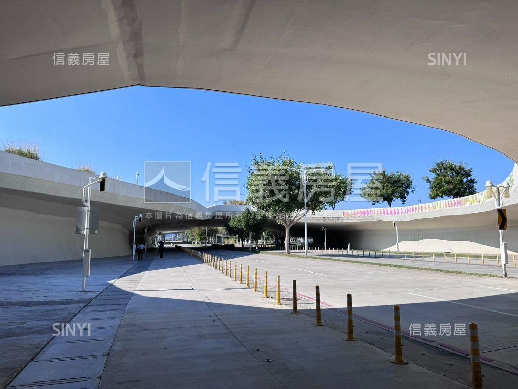 親家中央公園高樓２房平車房屋室內格局與周邊環境