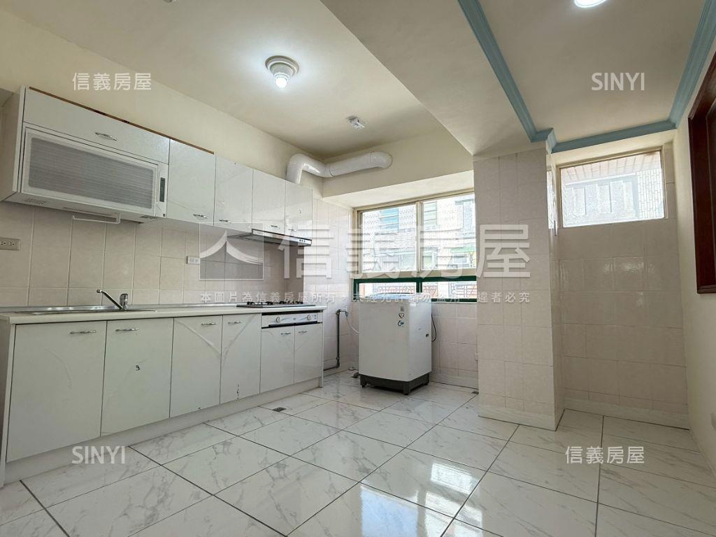 雙主臥三面採光四房附車位房屋室內格局與周邊環境