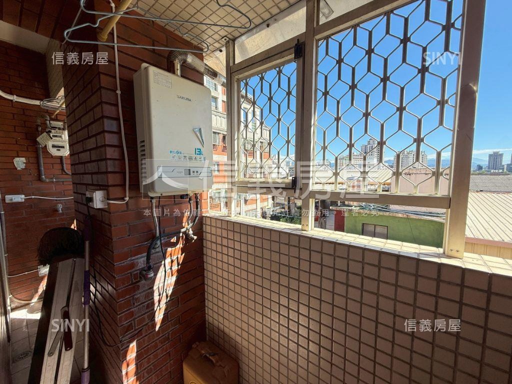 雙主臥三面採光四房附車位房屋室內格局與周邊環境