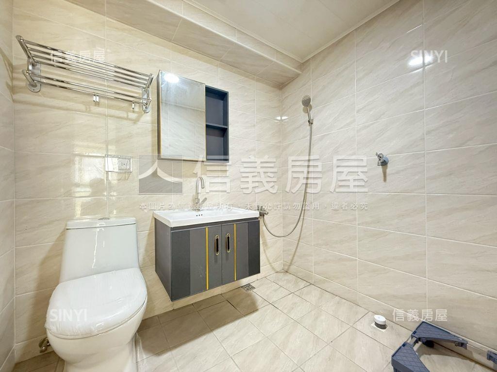 雙主臥三面採光四房附車位房屋室內格局與周邊環境