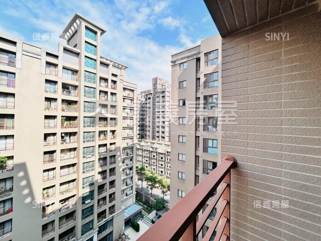 長昇采居經典美宅房屋室內格局與周邊環境