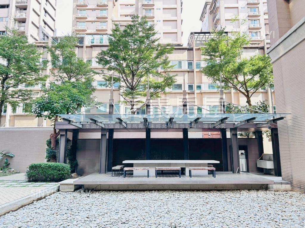 長昇采居經典美宅房屋室內格局與周邊環境