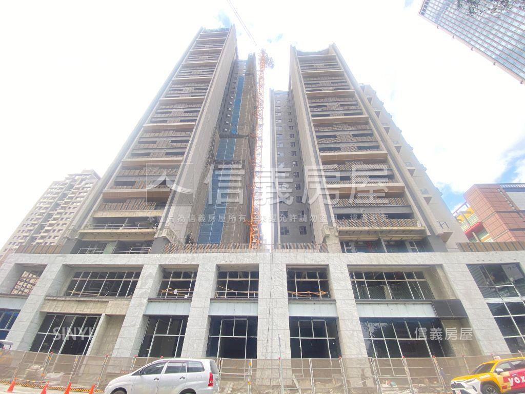 賠售紀汎希１４Ａ３平車房屋室內格局與周邊環境