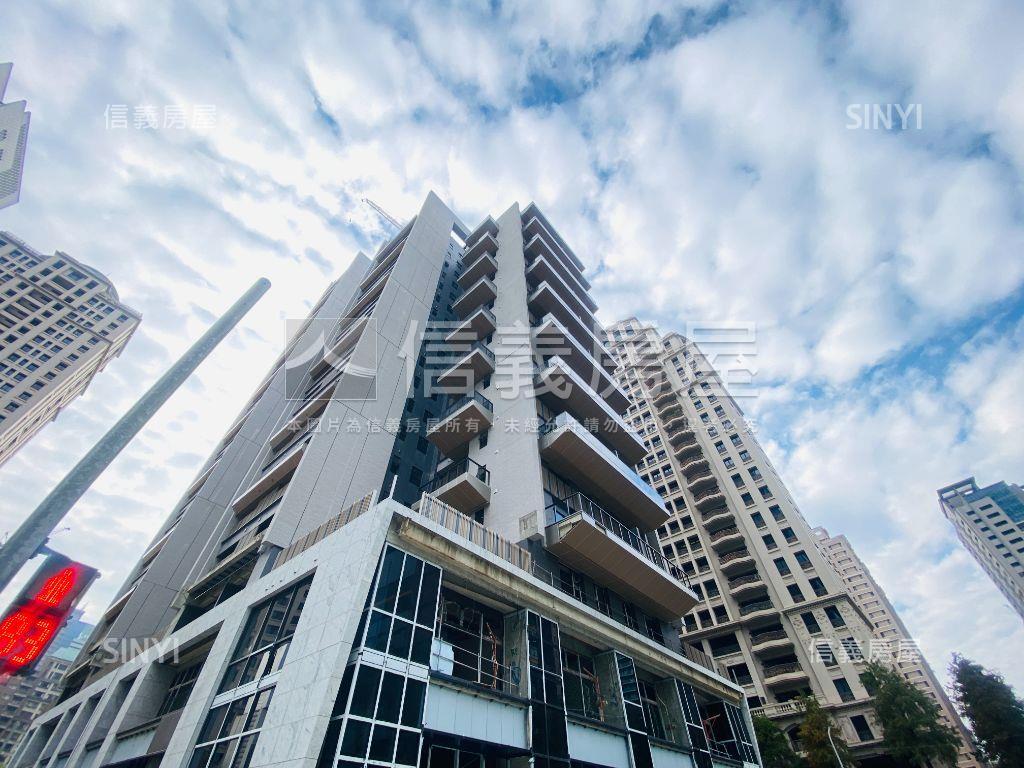 賠售紀汎希１４Ａ３平車房屋室內格局與周邊環境