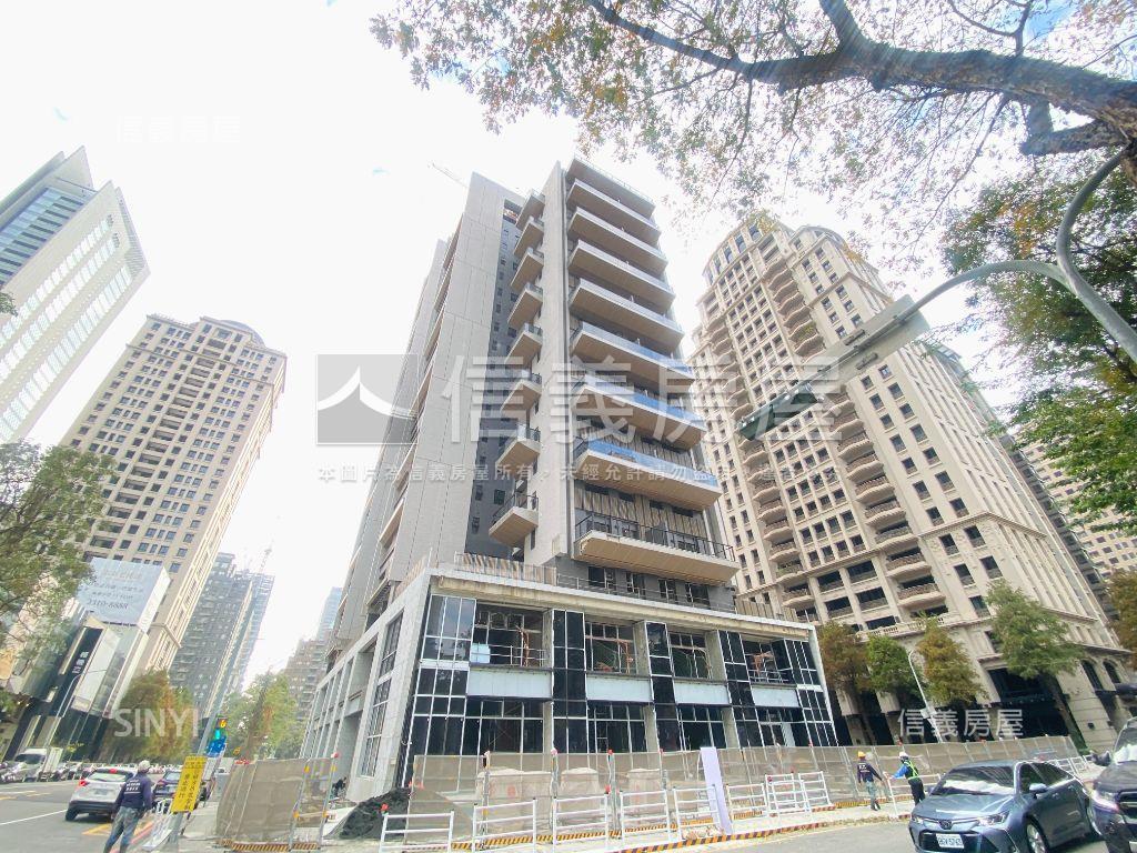 賠售紀汎希１４Ａ３平車房屋室內格局與周邊環境