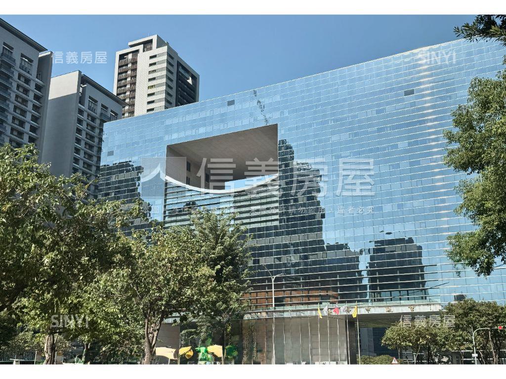 賠售紀汎希１４Ａ３平車房屋室內格局與周邊環境