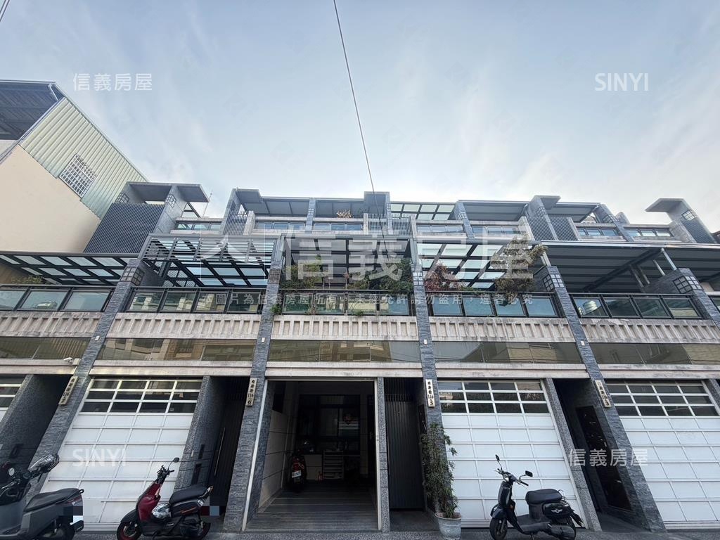 近中興商圈車庫臨路美別墅房屋室內格局與周邊環境