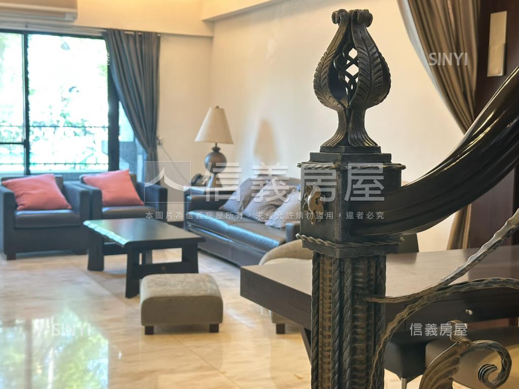 儷堂出品－公園首排店住房屋室內格局與周邊環境