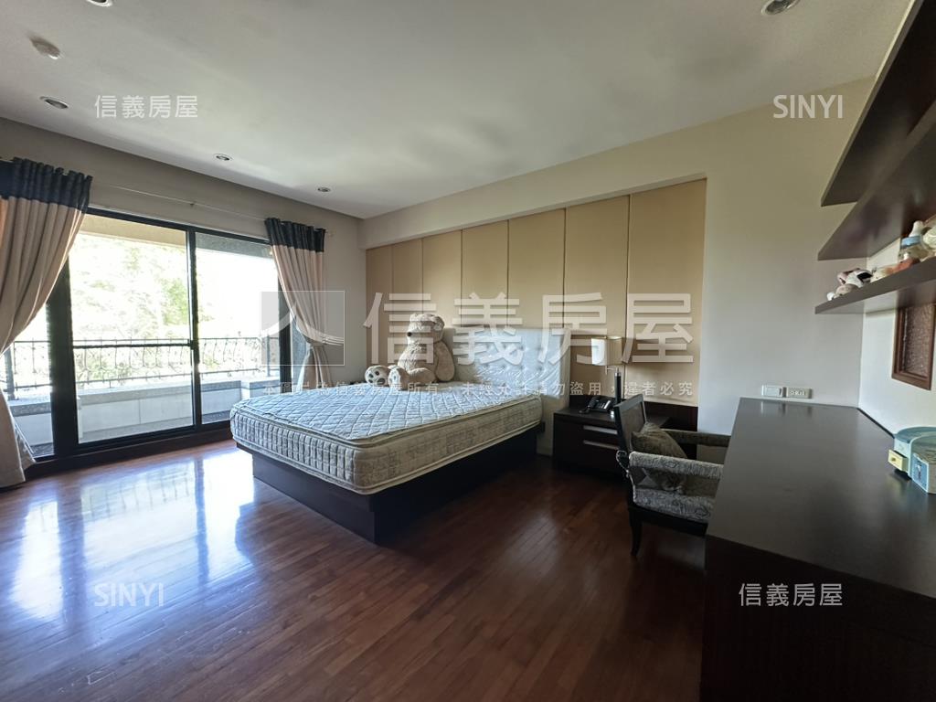 儷堂出品－公園首排店住房屋室內格局與周邊環境