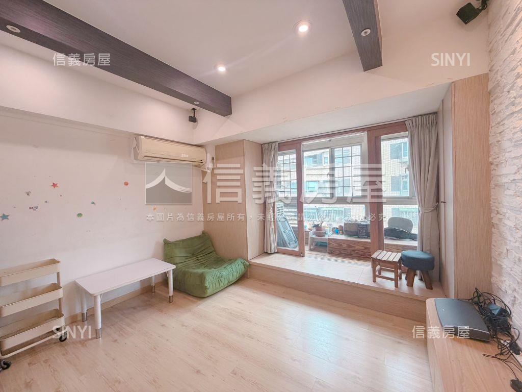 雅典王朝。高樓三房帶車位房屋室內格局與周邊環境