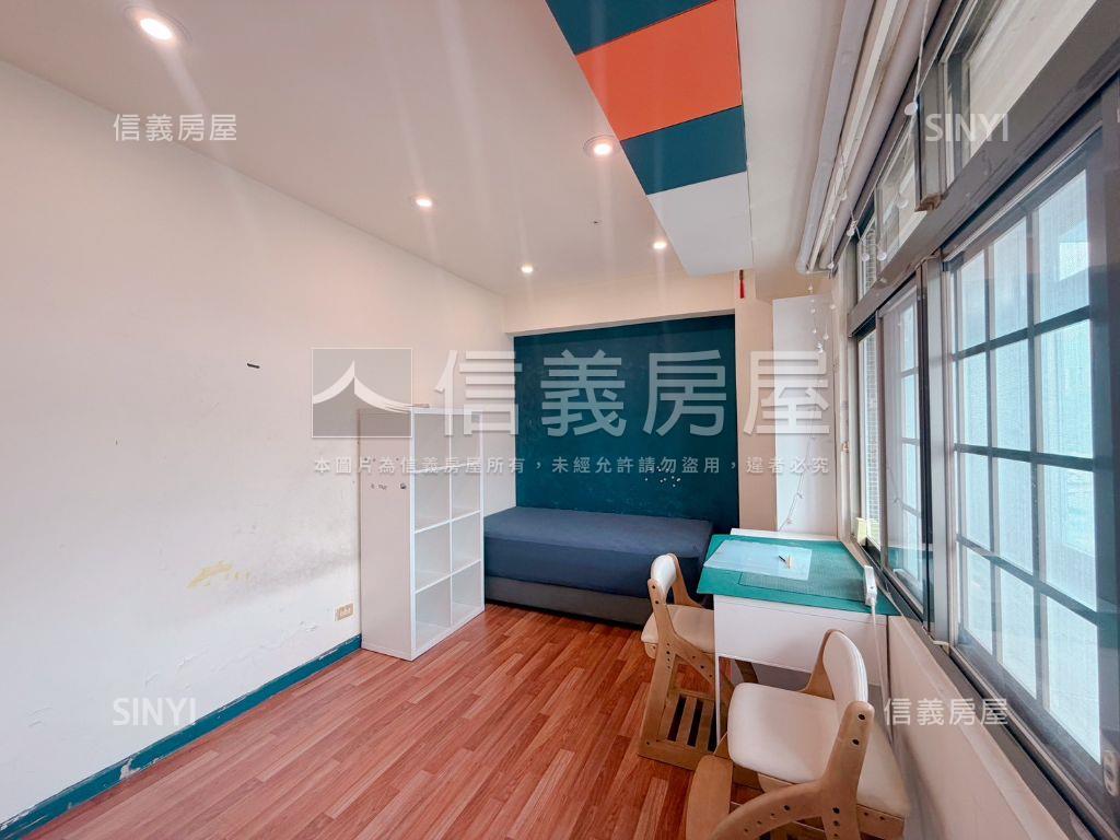 雅典王朝。高樓三房帶車位房屋室內格局與周邊環境