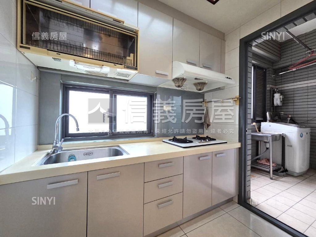 蒂芬尼高樓美兩房房屋室內格局與周邊環境