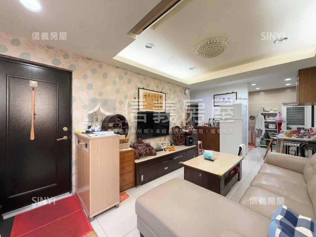 近萬大‧三房美屋房屋室內格局與周邊環境