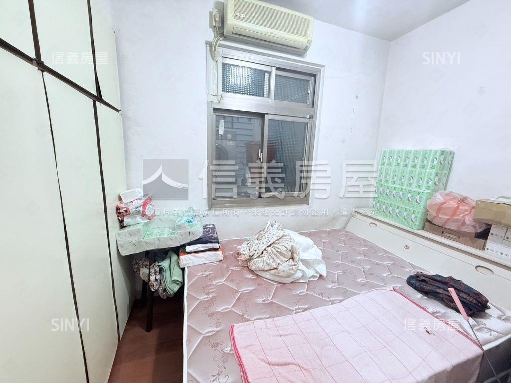 近南勢角捷運站黃金三樓房屋室內格局與周邊環境