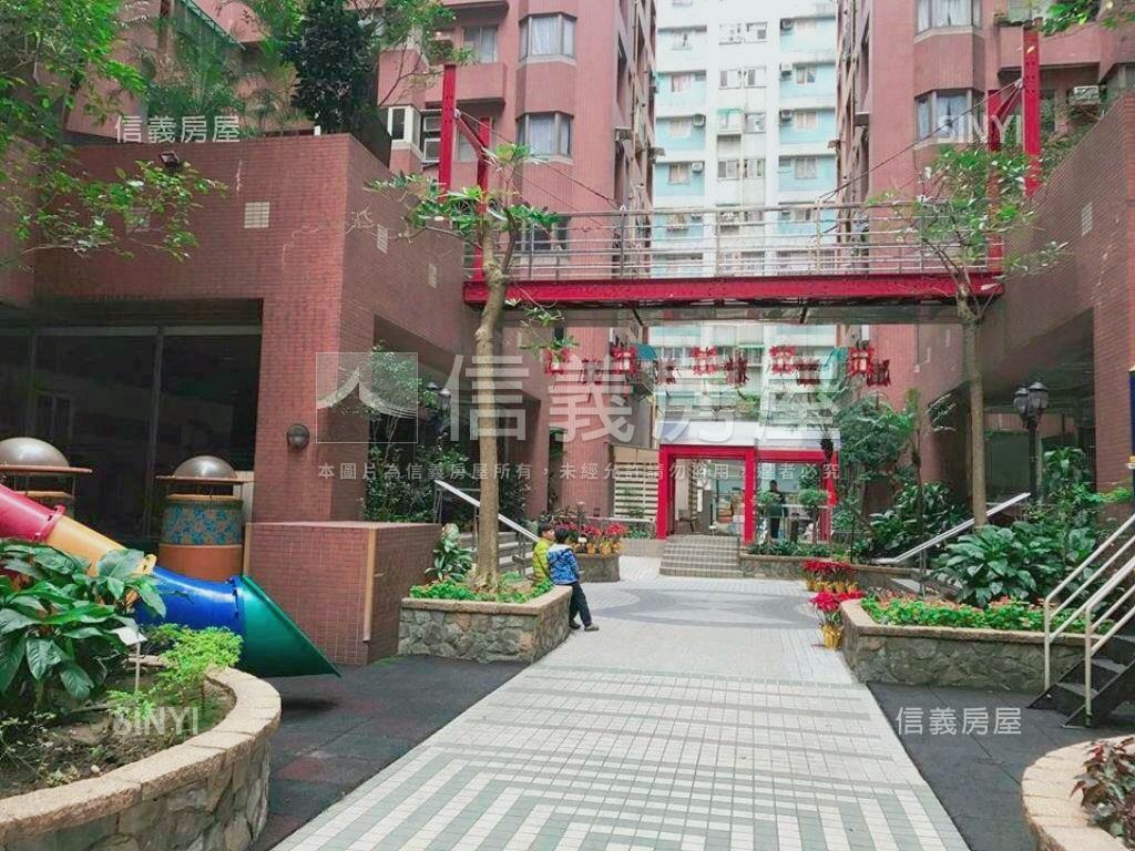國泰民安溫馨美屋三房車位房屋室內格局與周邊環境