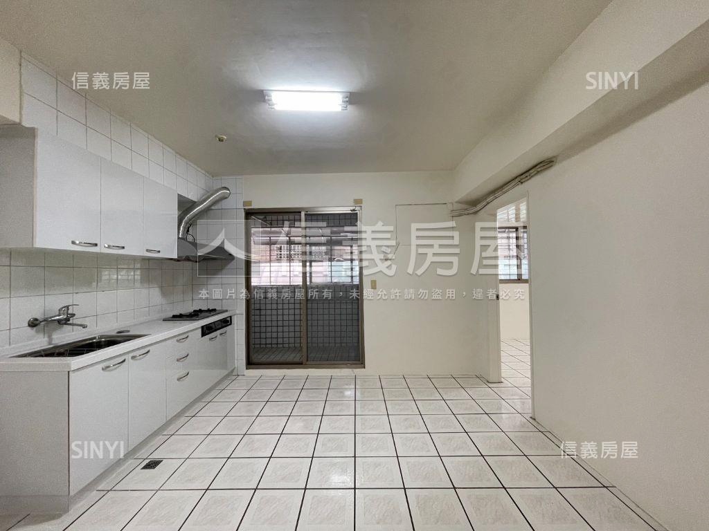 五期采邑低總價兩房美廈房屋室內格局與周邊環境