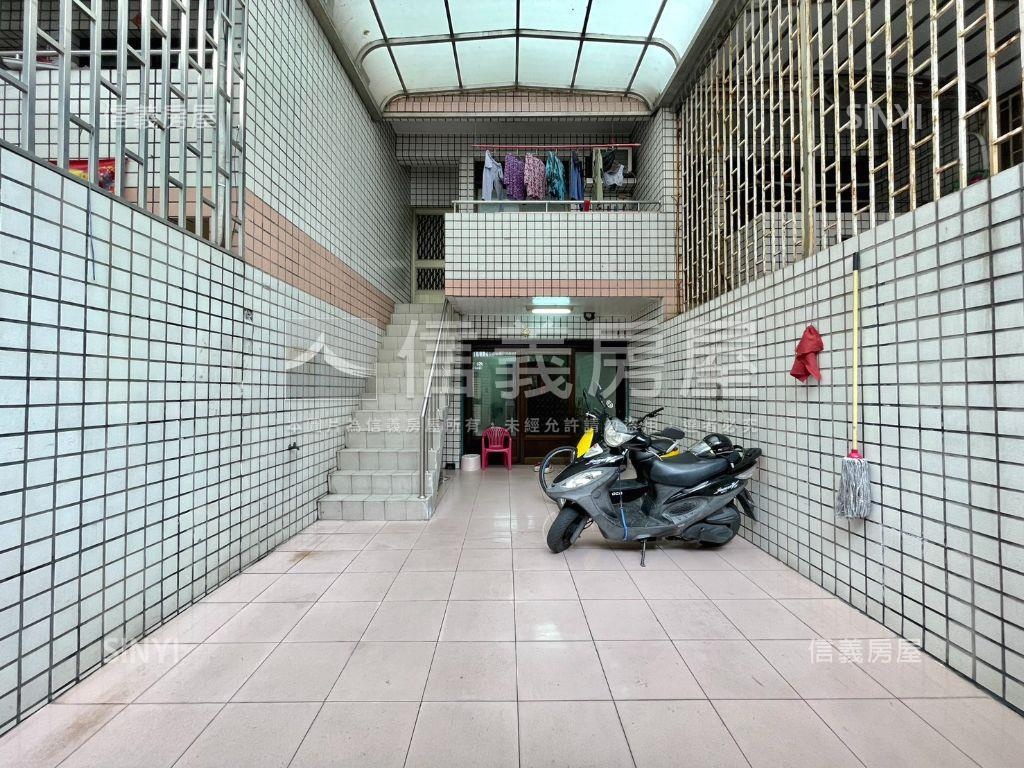 桂林商圈大地坪車庫透天房屋室內格局與周邊環境