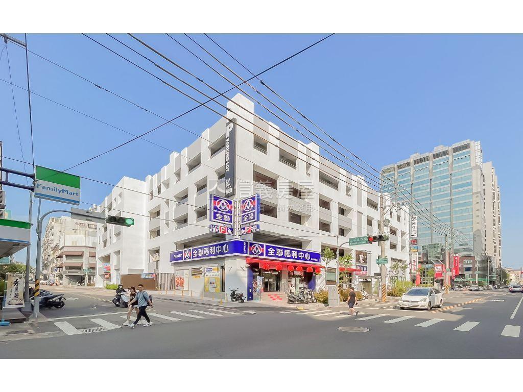 大降價！西屯三房平車房屋室內格局與周邊環境