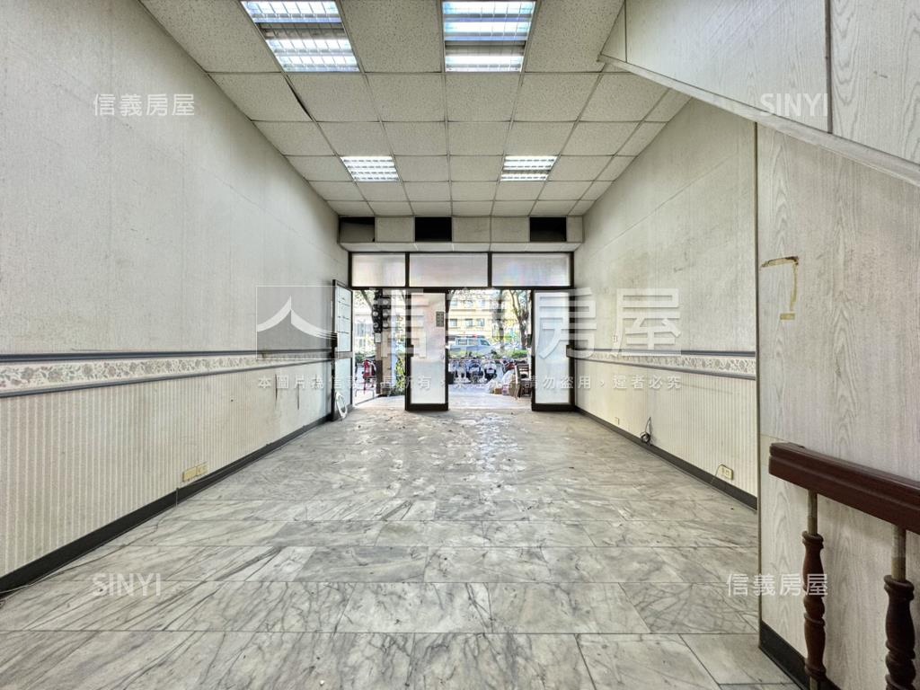 高醫長谷世貿特商三金透店房屋室內格局與周邊環境