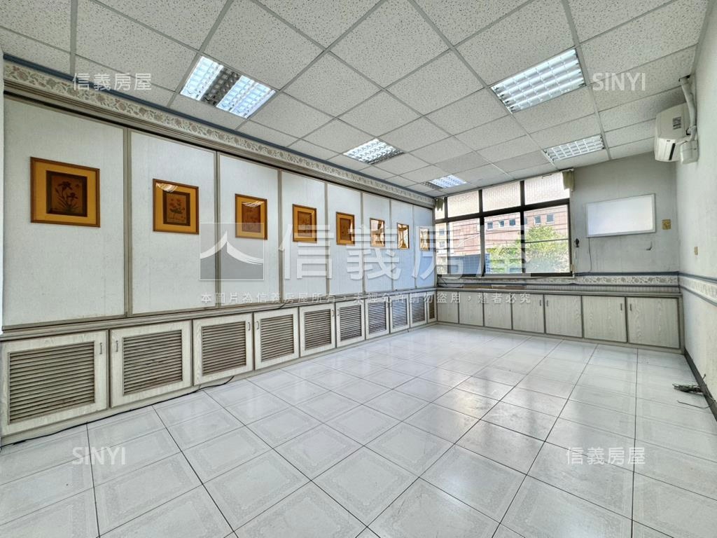 高醫長谷世貿特商三金透店房屋室內格局與周邊環境