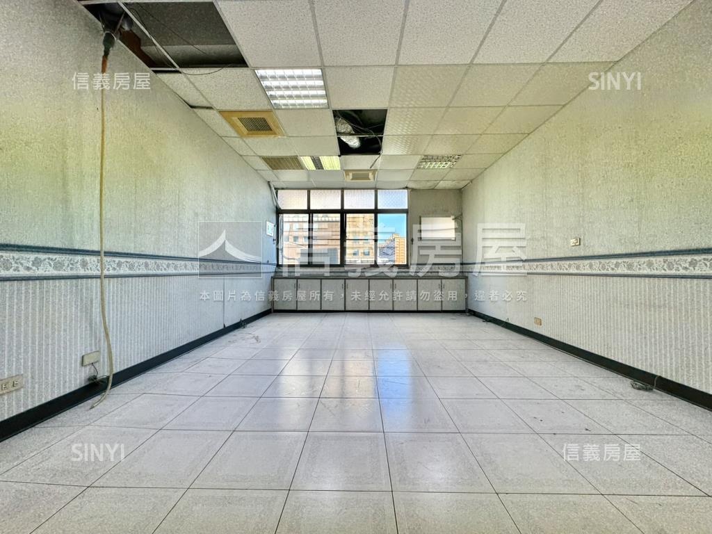 高醫長谷世貿特商三金透店房屋室內格局與周邊環境