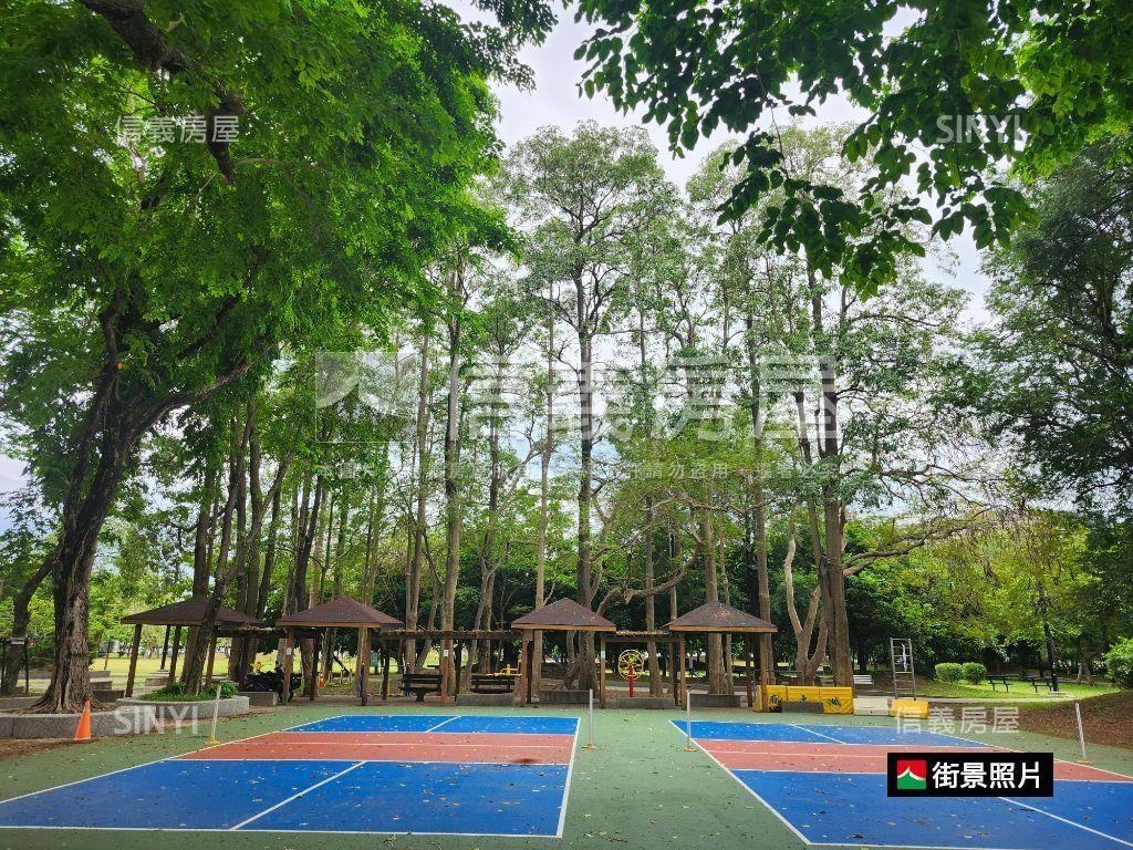 就是它國泰ＵＮｉＰＡＲＫ房屋室內格局與周邊環境