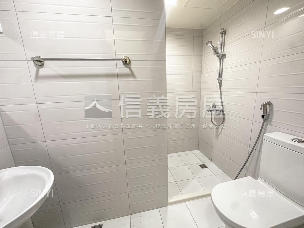 仁武莫內花園樹景三房平車房屋室內格局與周邊環境