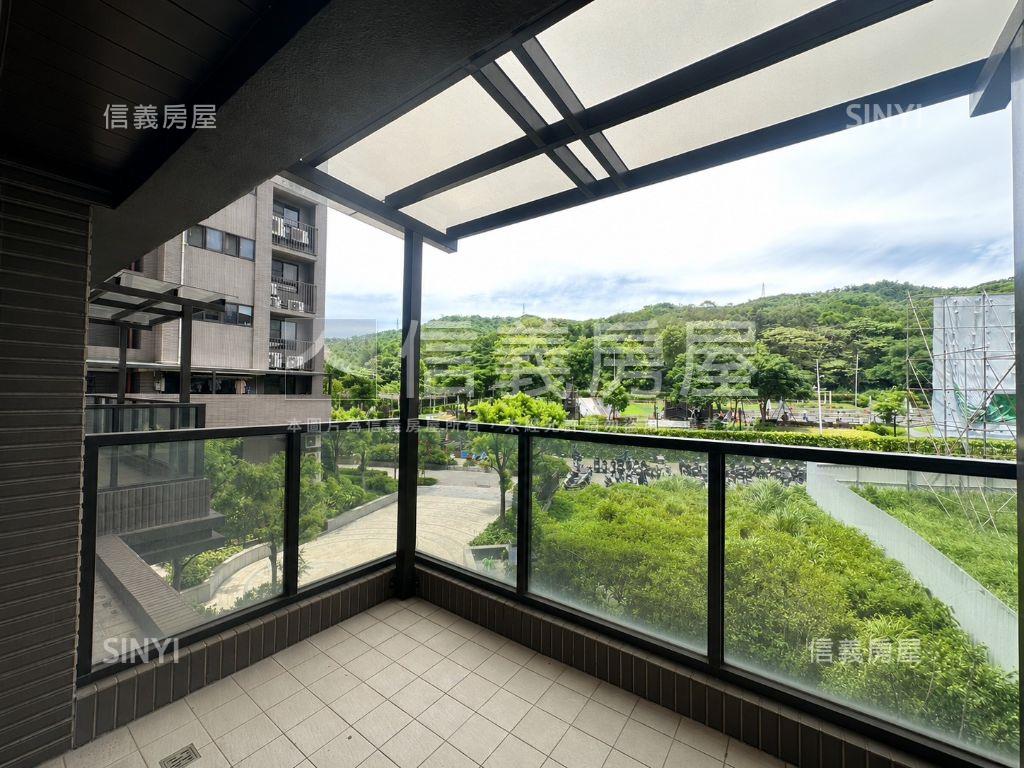 公園景觀稀有雙車位房屋室內格局與周邊環境