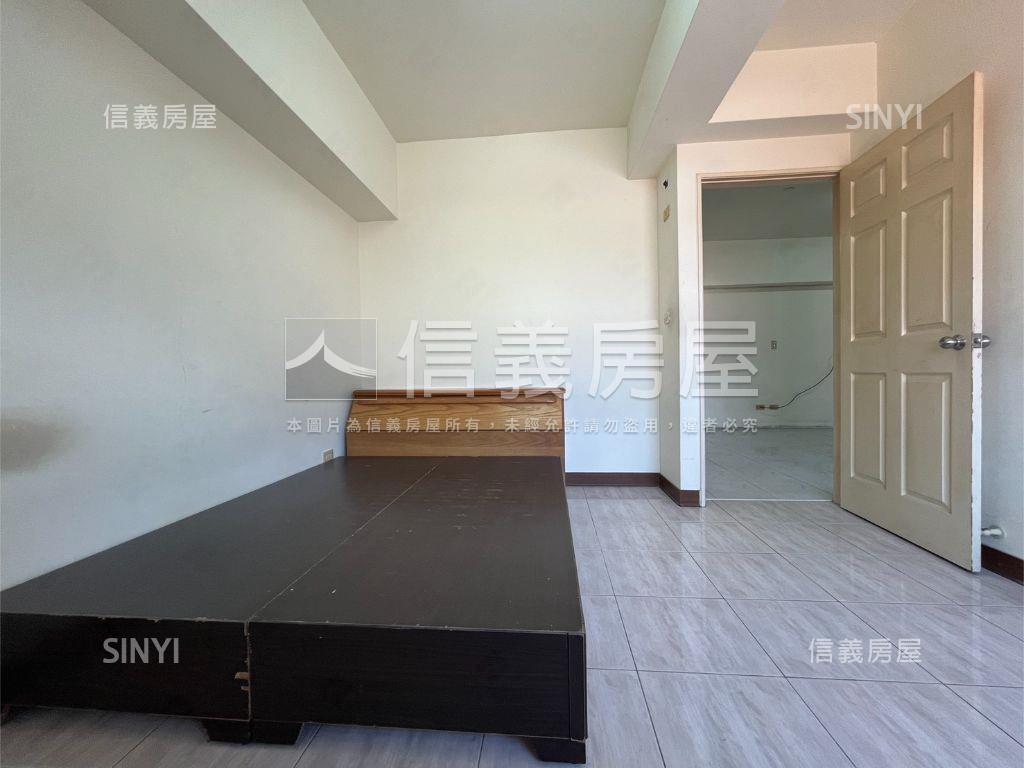 近彰師大三房有電梯超級讚房屋室內格局與周邊環境