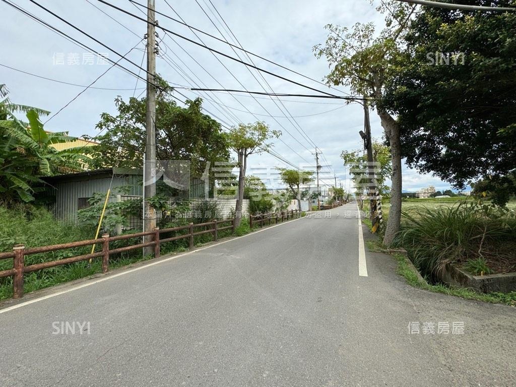 預售兩房車位－青城之愛３房屋室內格局與周邊環境