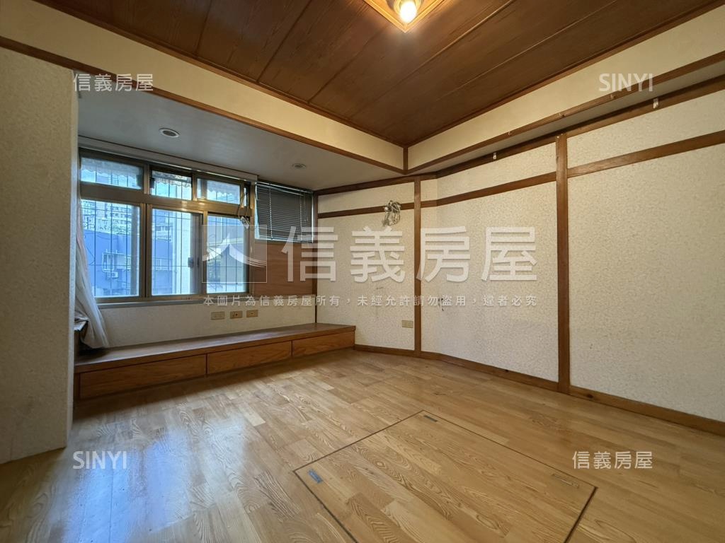 天母邊間大三樓房屋室內格局與周邊環境