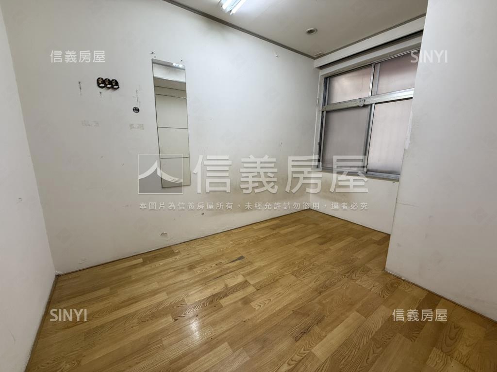 天母邊間大三樓房屋室內格局與周邊環境